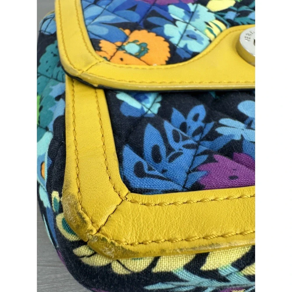 Vera‎ Bradley Midnight Blues Patricia Crossbody Purse Floral Yellow Turn Lock